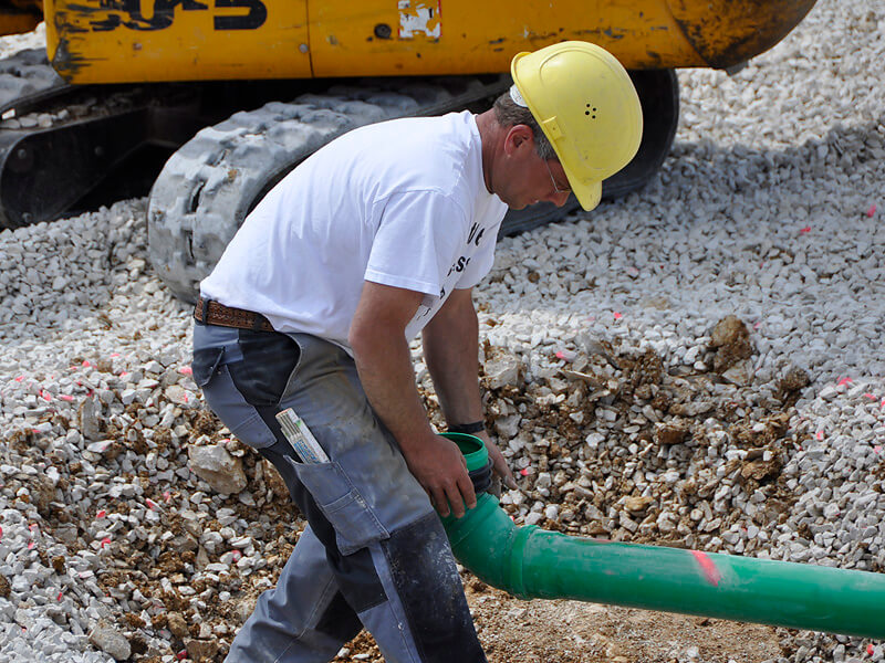 Verlegen der Rohre Verlegen der Rohre