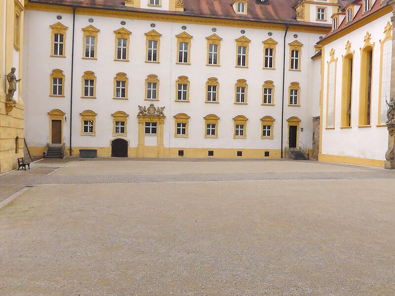 Innenhof der Ellinger Residenz